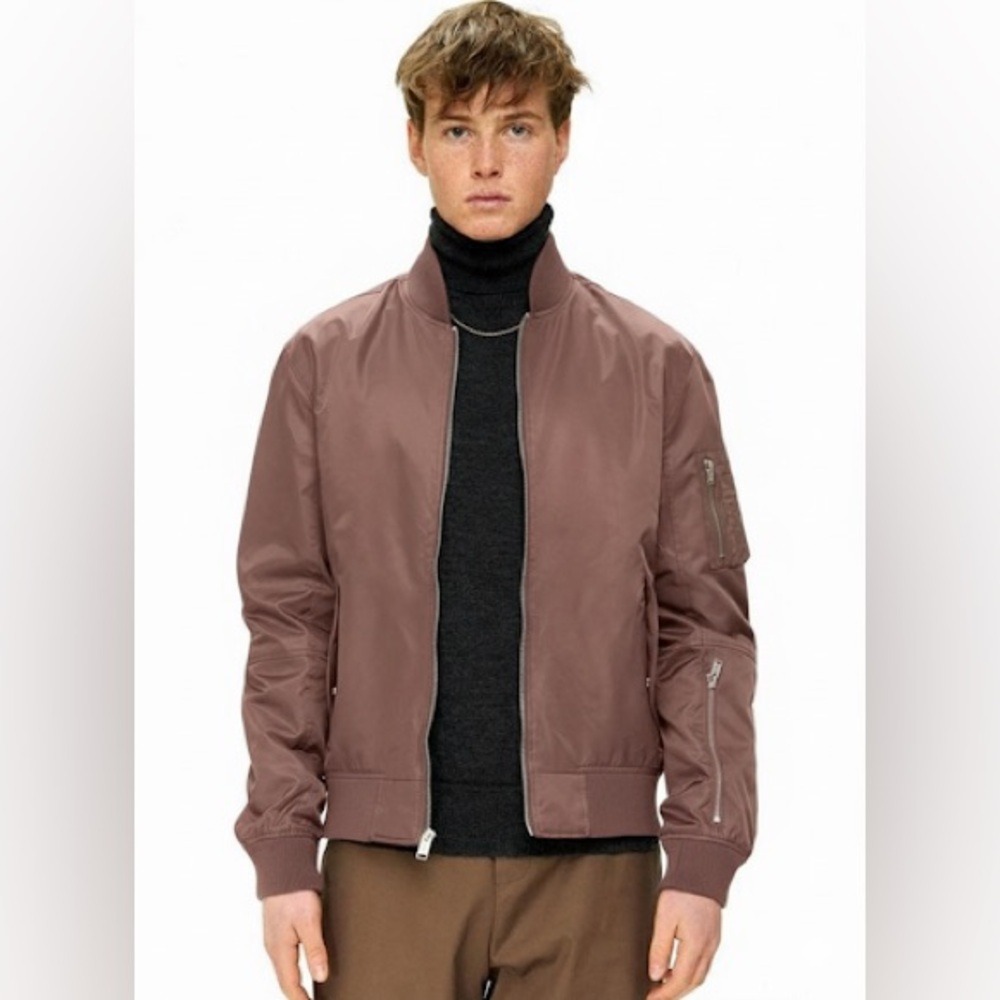 The Very Warm Men’s Bomber Jacket